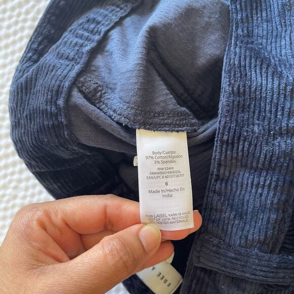 Free Assembly Women's Corduroy Pocket Velvet Blue Mini Skirt Size 6 - Picture 3 of 6